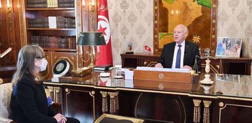 لقاء الرئيس التونسي قيس سعيد مع نجلاء بودن