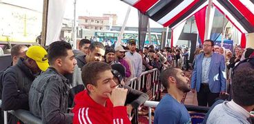 طلاب جامعة بنها يشاركون في انتخابات الرئاسة