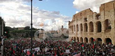 مظاهرات حاشدة في روما لدعم غزة