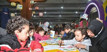 ورش فنية للأطفال على هامش معرض الكتاب