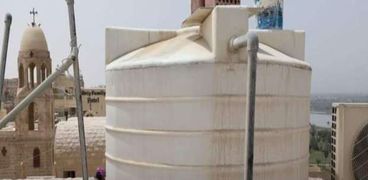 تطهير 21 خزانا للمياه بمركز سمالوط