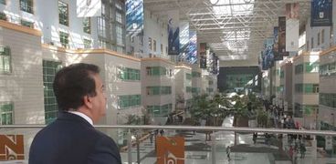 وزير التعليم العالي يزور المركز الوطني للتكنولوجيا الحيوية بكازاخستان