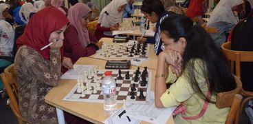 جامعة سوهاج تفوز على ٥ جامعات في "الشطرنج" بأسبوع المدن بالسويس