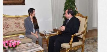 الرئيس السيسي مع الناشطة الأيزيدية نادية مراد