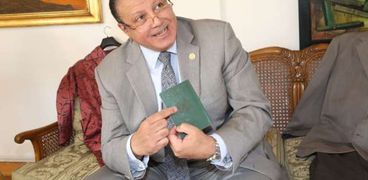 الدكتور هشام عزمي الأمين العام للمجلس للثقافة