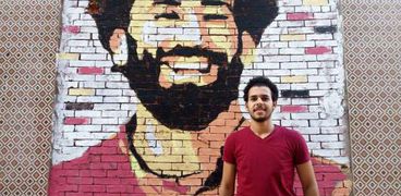 الشاب خالد رسم جدارية لمحمد صلاح على حائط منزله