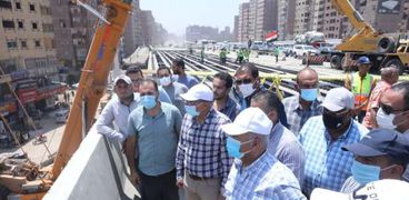 وزير النقل يتابع أعمال تطوير تنفيذ الطريق الدائري حول القاهرة الكبرى