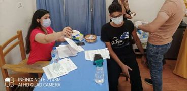 استمرار حملات تطعيم المواطنين بلقاح كورونا
