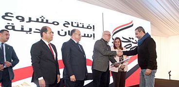 وزير الإسكان ومحافظ القاهرة يفتتحان مشروعات مدينة بدر