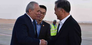 محافظ الأقصر يستقبل رئيس اللجنة الوطنية للمؤتمر الإستشاري الصيني