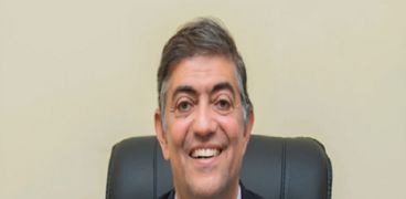 الدكتور هشام عبد العزيز رئيس حزب «الإصلاح والنهضة»