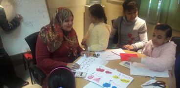 بالصور| ورشة لطلاب المدارس لتعليم الخط العربي بقصر ثقافة الطفل في سوهاج