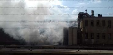 صورة لتصاعد أدخنة من محطة مصر