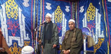 بالصور| الصوفية تحتفل بمولد العارف بالله "السنجق" في دشنا