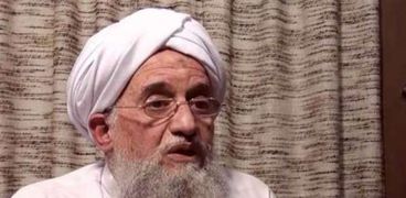 أيمن الظواهري زعيم تنظيم القاعدة الإرهابي الذي اغتاله الجيش الأمريكي