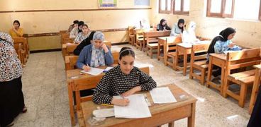 امتحان اللغة العربية الصف الثالث الإعدادي محافظة الغربية