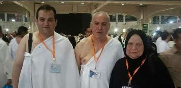 الدكتور محمد كمال رزق ووالديه