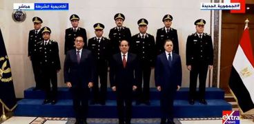 أعضاء المجلس الأعلى للشرطة مع الرئيس