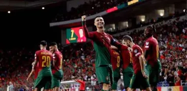 3 قنوات مجانية تنقل مباراة تركيا والبرتغال في يورو 2024