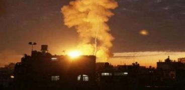 الدفاعات السورية تتصدى للقصف الإسرائيلي