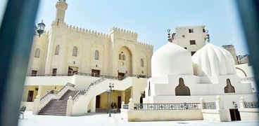 مصر عامرة بمساجد آل البيت