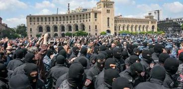 احتجاجا  مناهضة للحكومة هزّت أرمينيا