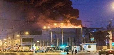 اقارب ضحايا الحريق في روسيا يتهمون فرق الاطفاء بالتأخر في التدخل
