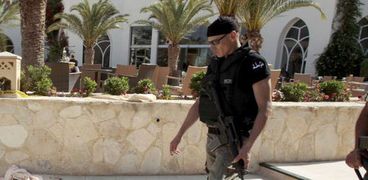 عنصر أمن تونسي