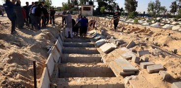 مقابر جماعية للدفن في غزة