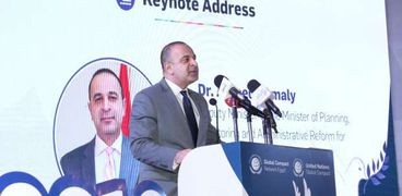 نائب وزير التخطيط الدكتور أحمد كمالي