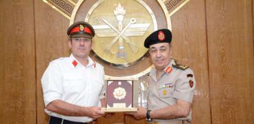 أكاديمية ناصر العسكرية تستضيف فريق التدريب المتنقل البريطاني