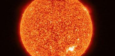 علماء يحذرون: الشمس تحتضر وتهدد بحرق كوكب الأرض.. نهاية العالم قربت