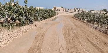 إنشاء طريق أولاد ميار في عمق صحراء مطروح