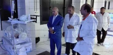 وكيل وزارة الصحة ببني سويف يتفقد سير العمل بمستشفى سمسطا المركزي