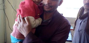 "أمن الفيوم" يعيد طفلة مختطفة من بني سويف لأهلها قبل سدادهم للفدية للخاطفين