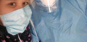 الطفلة" فوزية" مصابة بـ " سرطان الدم"  تقهر كورونا  