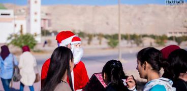 هندسة سوهاج تحتفل برأس السنة مع بابا نويل