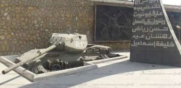 تزامنا مع أعياد أكتوبر محافظ الإسماعيلية يبحث تطوير متحف دبابات أبو عطوة.