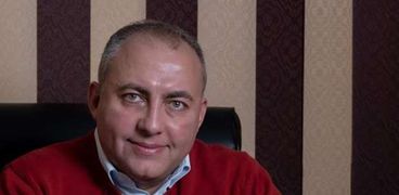 الدكتور حسام الديب استشاري الأمراض الروماتيزمية والمفاصل