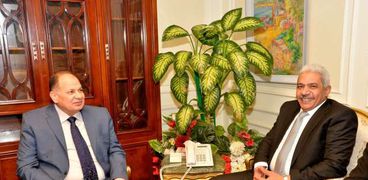 محافظ أسيوط يستقبل نائب رئيس جامعة الأزهر ويؤكد تعاون مشترك لدعم التنمية