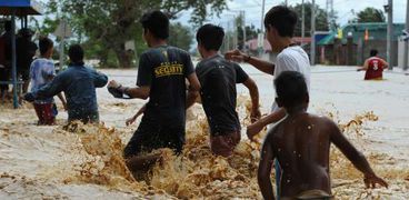 بالصور| ارتفاع ضحايا إعصار "كوبو" في الفلبين إلى 14 قتيلا