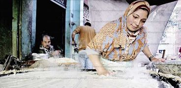 هند أشهر صانعة كنافة