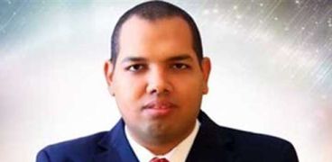 الدكتور أحمد أبو دومة عضو مجلس نقابة الصيادلة الواقعة تحت الحراسة القضائية