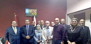 لقاء رئيس حى السيدة مع حزب حماة وطن