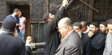 محافظ القاهرة يتفقد كنيسة مارى جرجس