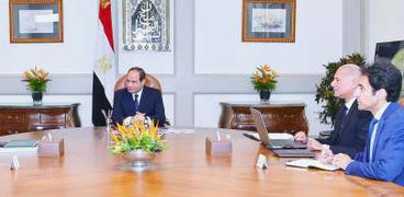 الرئيس السيسي يعقد اجتماعاً لبحث الموقف التنفيذي لصندوق تكريم الشهداء والمصابين