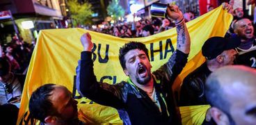 تركيون يتظاهرون ضد التعديلات الدستورية الجديدة «أ.ف.ب»