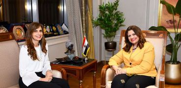 وزيرة الهجرة مع قنصل مصر العام الجديد في شيكاغو