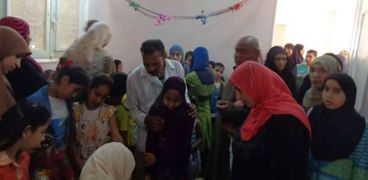 مستشفيات جامعة المنوفية تقوم بالكشف على 390 حالة مرضية بقرية كمشوش