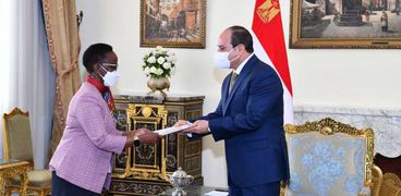 الرئيس السيسي يستقبل وزيرة خارجية تنزانيا